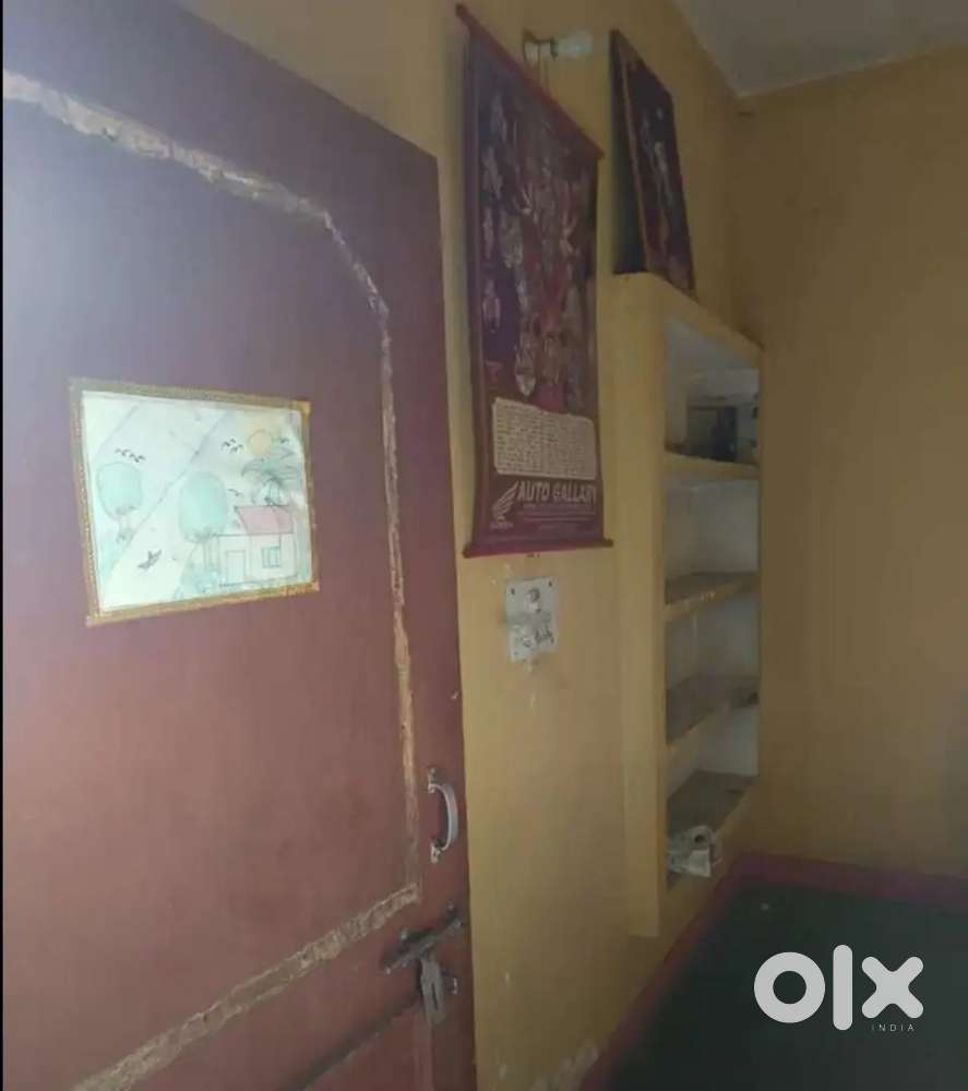 room rent Single semi furnished room with kitchen and washroom