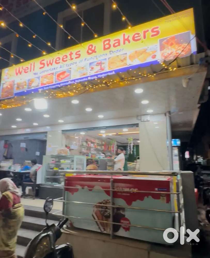 Arjent sale running business crowded area