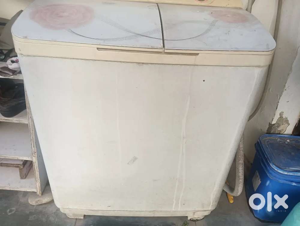 Lloyd semi automatic