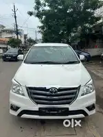 Toyota Innova 2.5 V 8 STR, 2015, Diesel