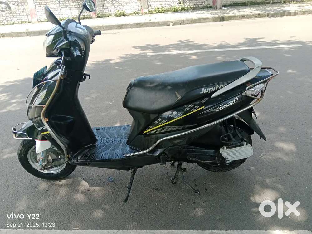 Excellent condition. New battery.new tayer.