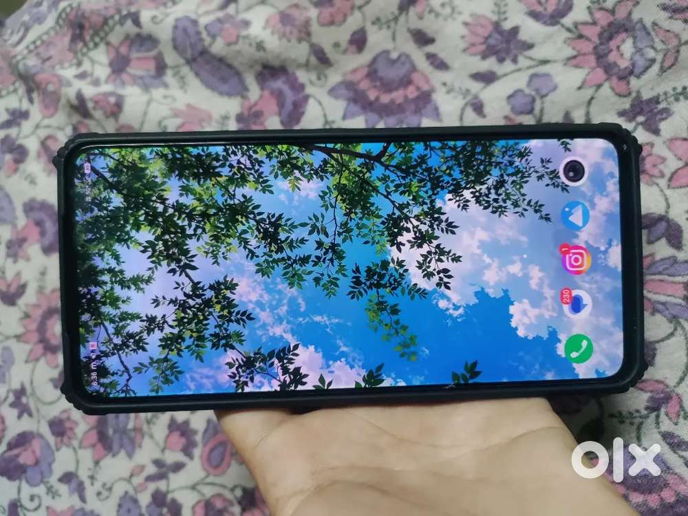 vivo 5g y200 8+8 ram 128 storage