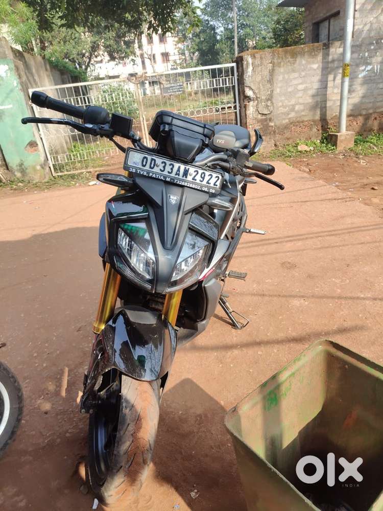 APACHE RTR 310 QUICK SHIFTER VARIANT