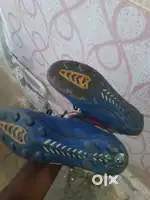 Football shoe and cricket shoe