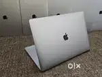 Apple Macbook Pro  i7/16/256gb/5.5gb GFX 15inch Retina Touchbar