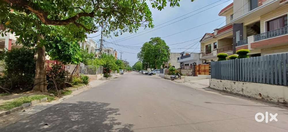 2BHK 127 gaj for sale in sector 126 mohali