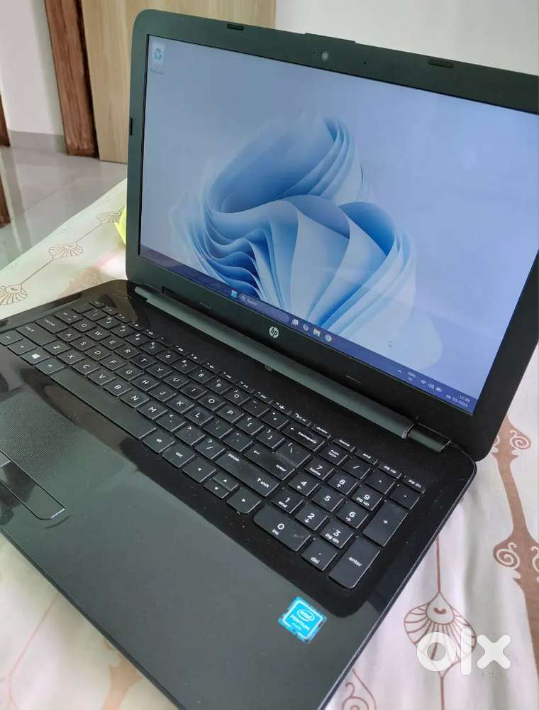 HP Laptop 15.6 256GB SSD 4GB RAM Windows 11 Intel Pentium