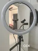 Amazon Basics- 18 Inch- Ring light with tripod.