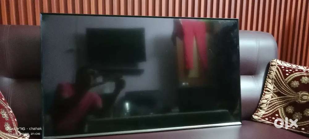 SAMSUNG  Smart 40 inch TV