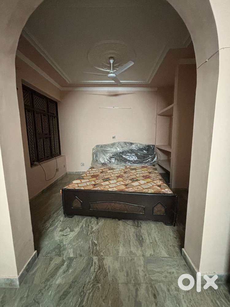 2bhk semi furnished floor excellent condition
