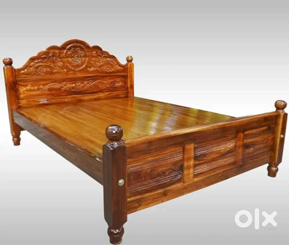 Teek wooden bed