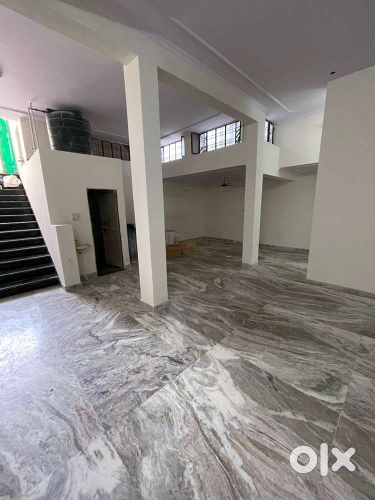 Basement (Godown) available for rent