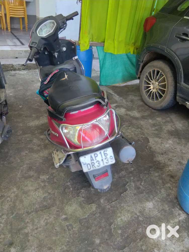 Hero Pleasure 2016 Single Hand Well maintained.