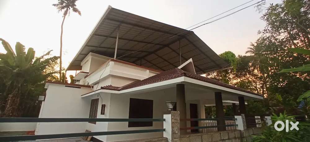 Prime location, serene environment near Vachermukku Junction Varkala