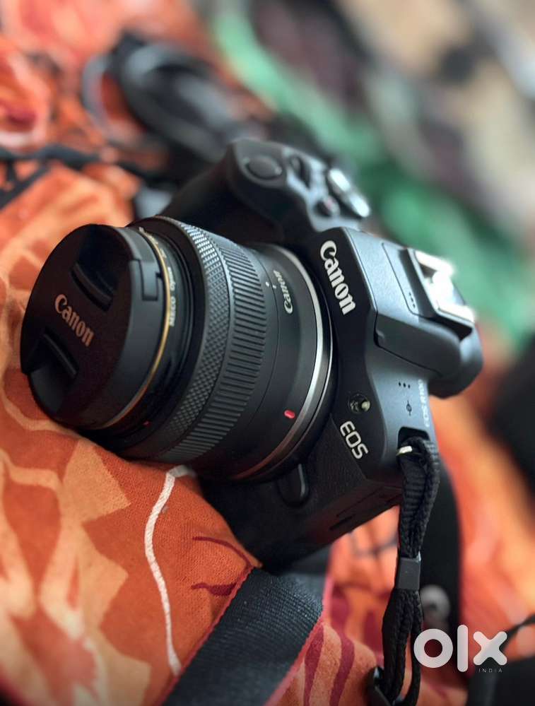 Canon R100 for sale at Rs. 40,000