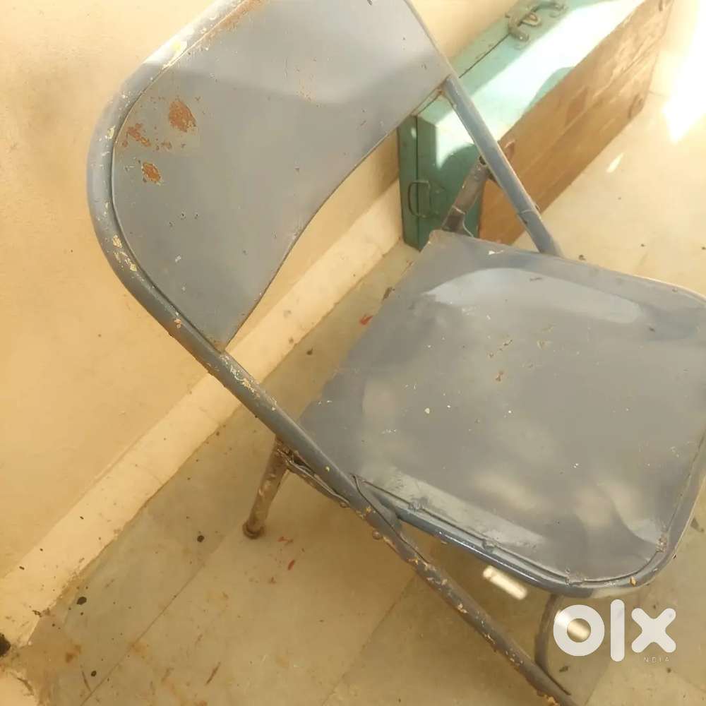 Metal chair