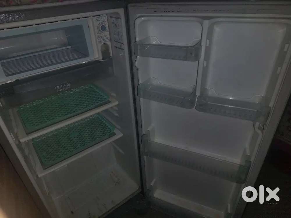 Fridge good condition (all working)