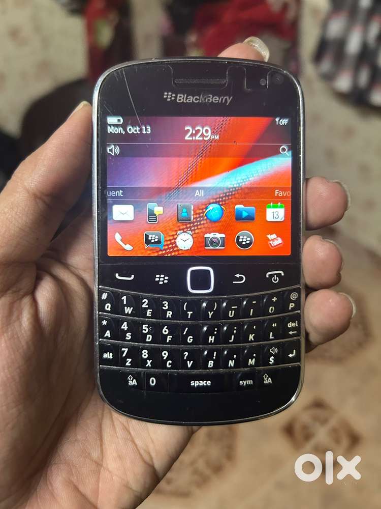 Blackberry bold 9900 good condition