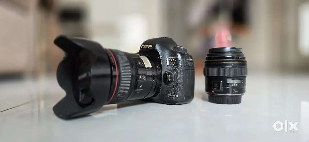 5d mark 3 with kit lens, 24-70 2.8 is 2 and 85mm ef 1.8 for sale