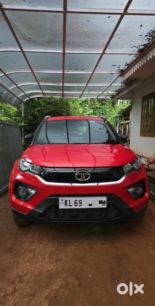 Tata Nexon, 2021, Petrol