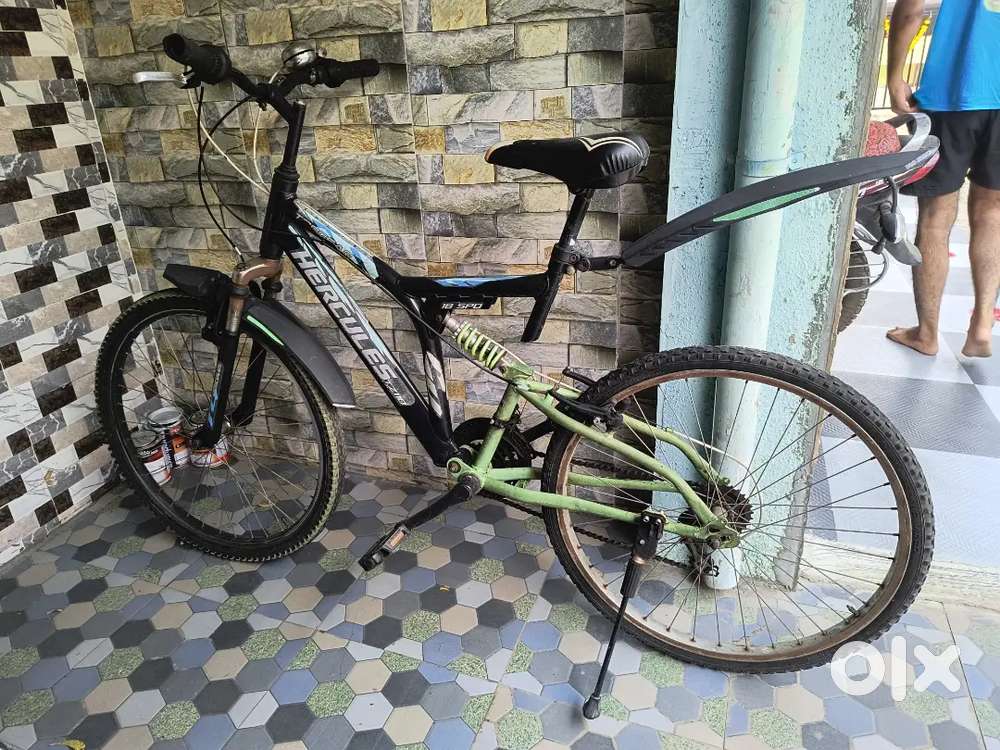 TZ110 18Spd Bicycle