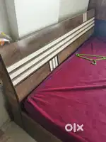 6*6 Wooden Bed with Wakefit Mattress - 1 year old