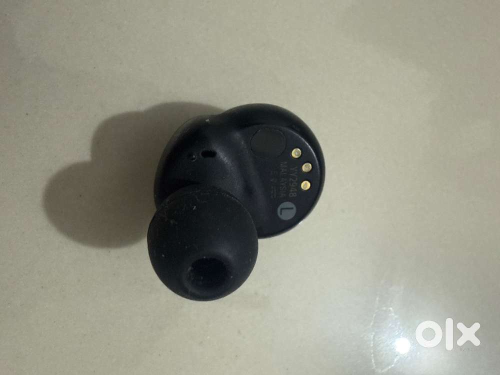 Sony WF-1000XM4 Earbuds (Only Buds, No Charging Case) Great Condition