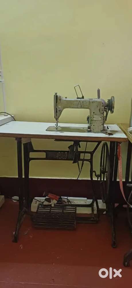 Merrit sewing machine