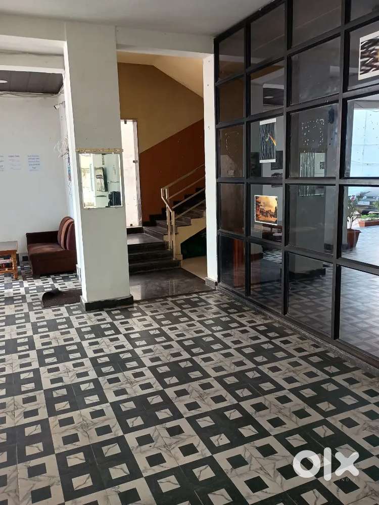 Tele caller & Sales Executive ( stock broker and advisory firm )