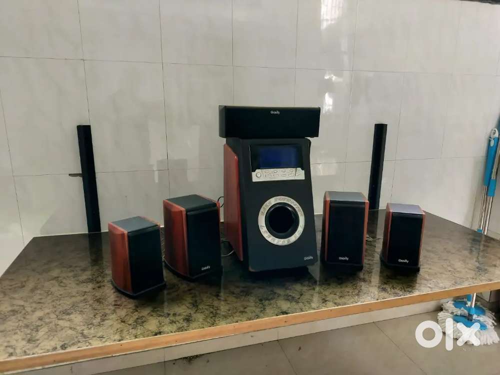 Gravity speaker system