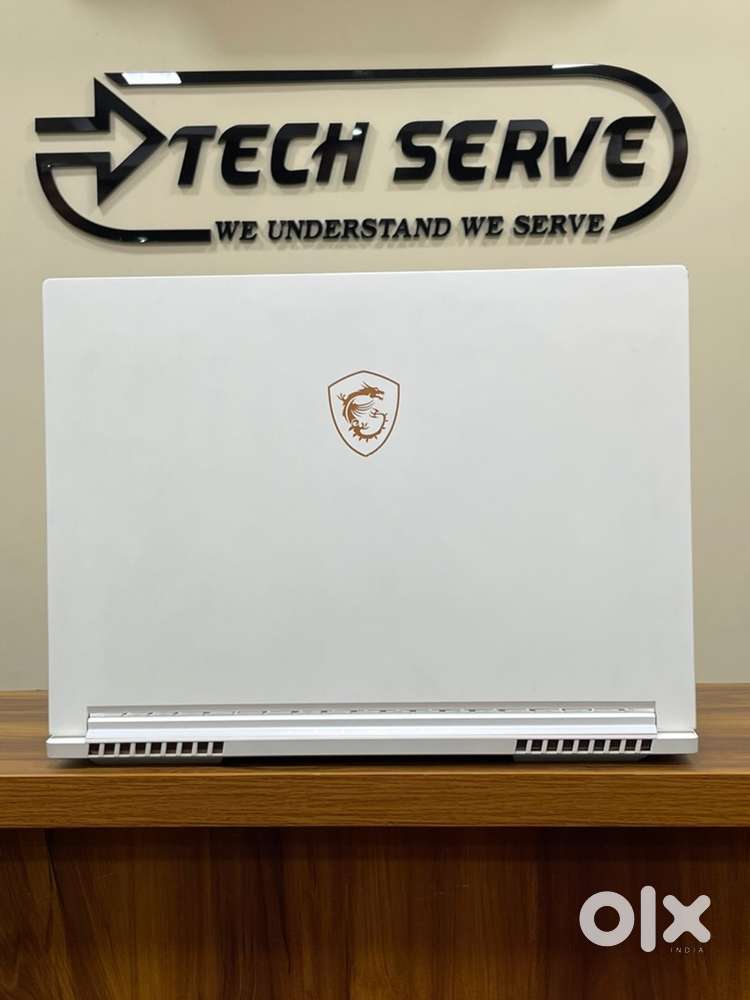 MSI Stealth intel Core i7 13th Gen 32 GB RAM/ 1 TB SSD / RTX 4070 8GB