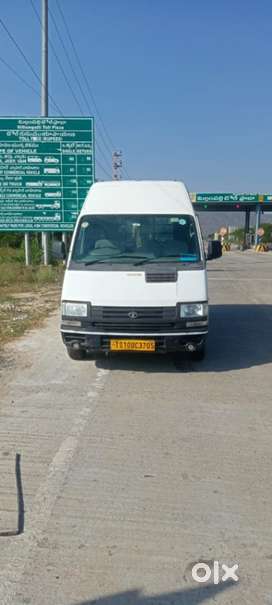 Tata Winger Deluxe - Hi Roof (Non-AC), 2017, Diesel