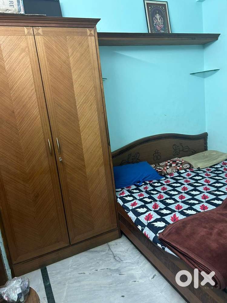 Flatmates boys 3bhk nirman nagar