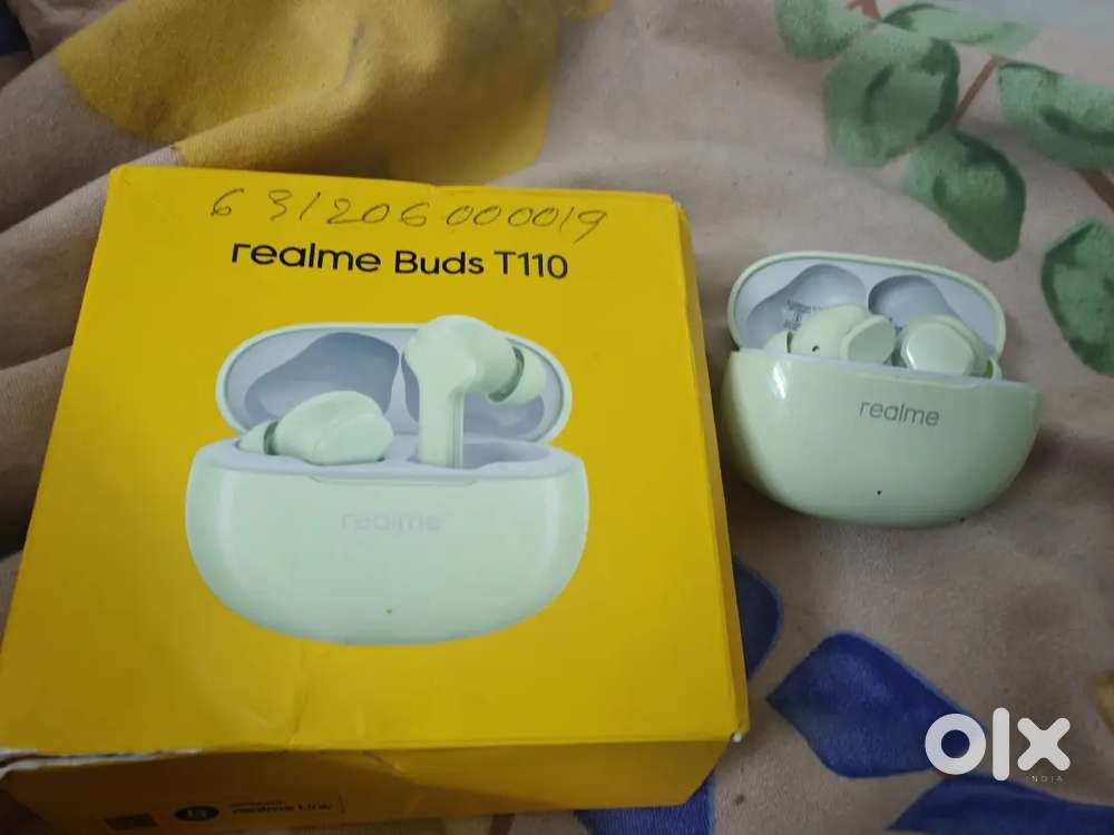 Realme t110 3 month used