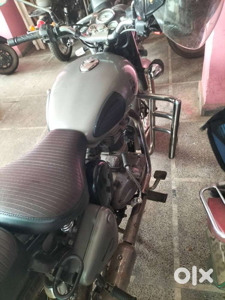 ROYAL ENFIELD CLASSIC 350
