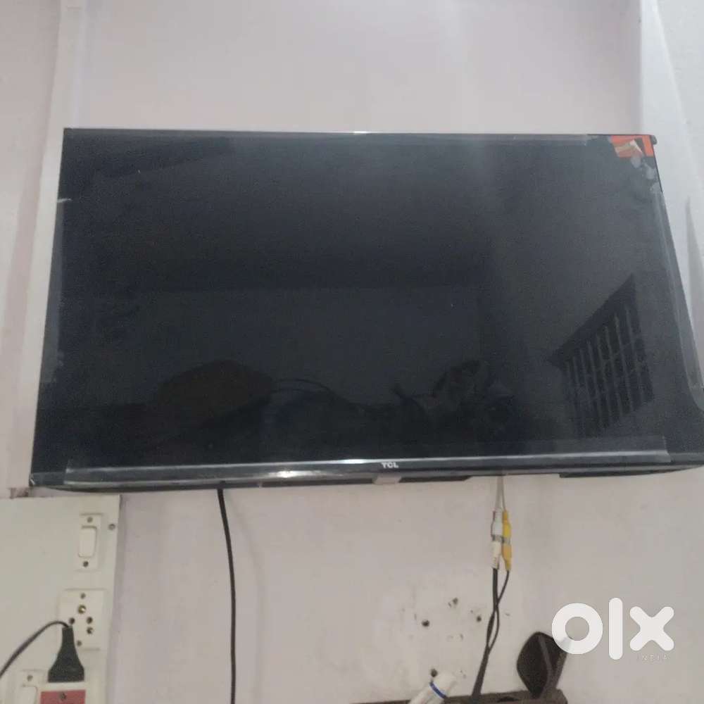 Compy at TCL 32inch android TV