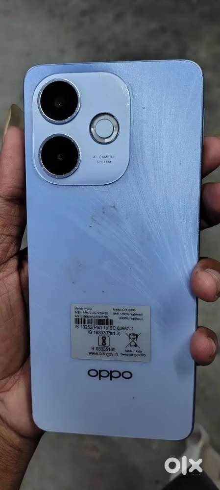 Oppo a5 pro 5g. 8/128 usse for old 6 month arjent sall