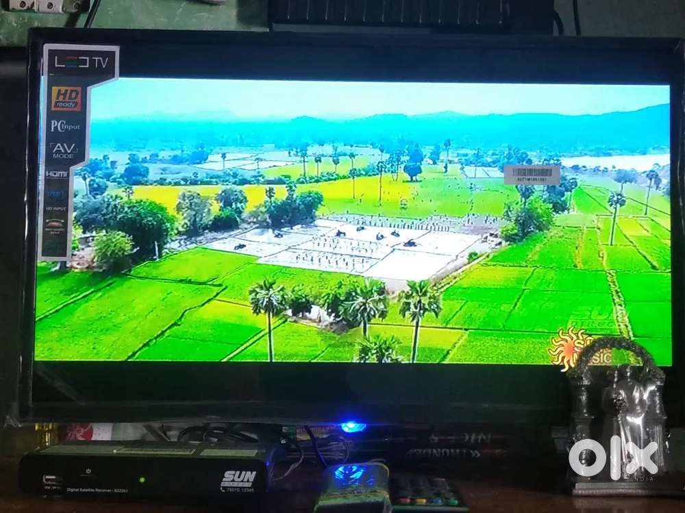 24 inch LED TV with PC conected