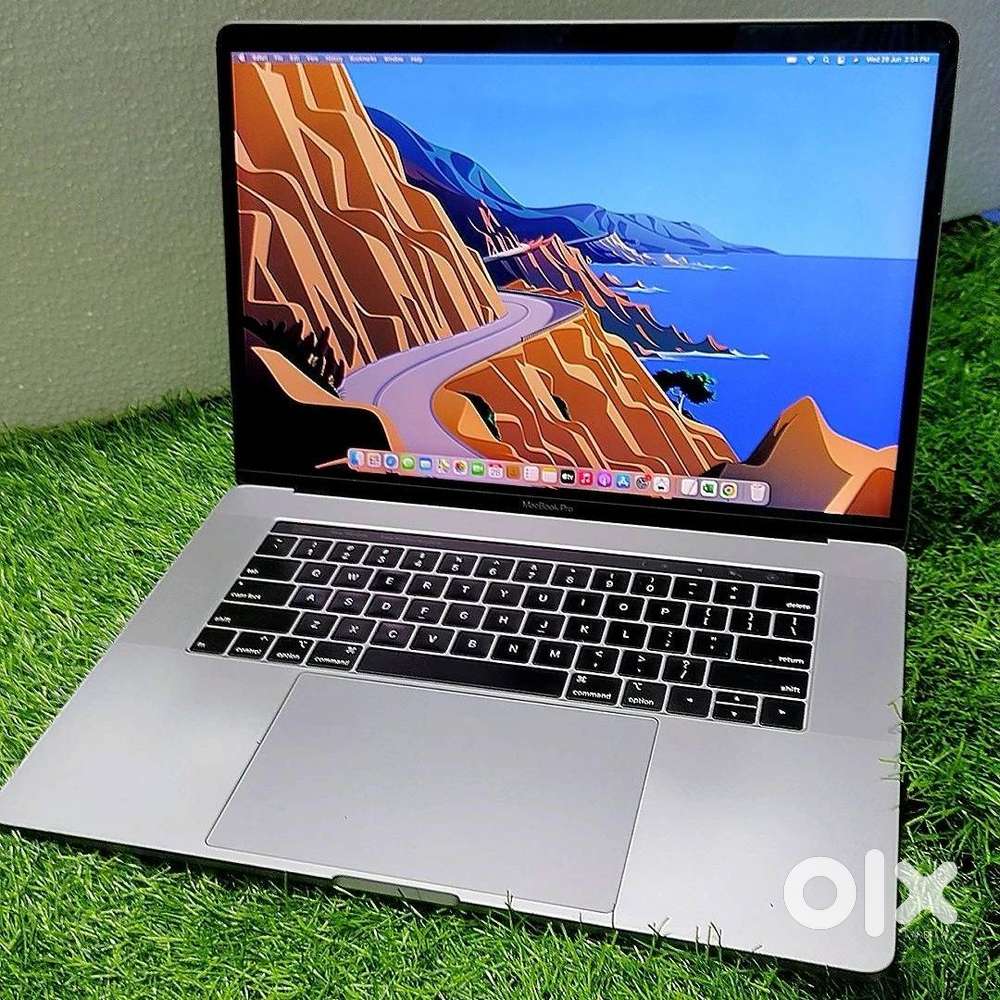 Apple Macbook Pro Core i9 4GB Graphics 2019 Model Touchbar 16GB Ram