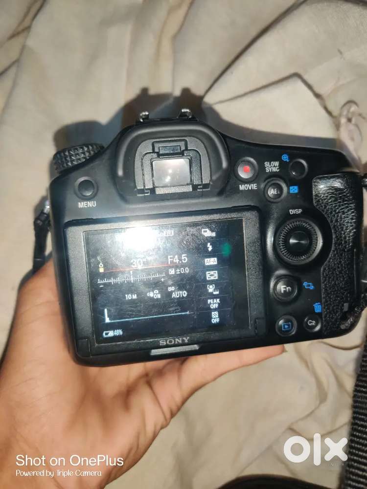 SONY ALPHA 68