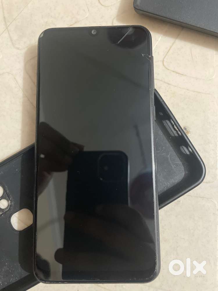 M31 6gb black colour , small scratch on screen but works very fine