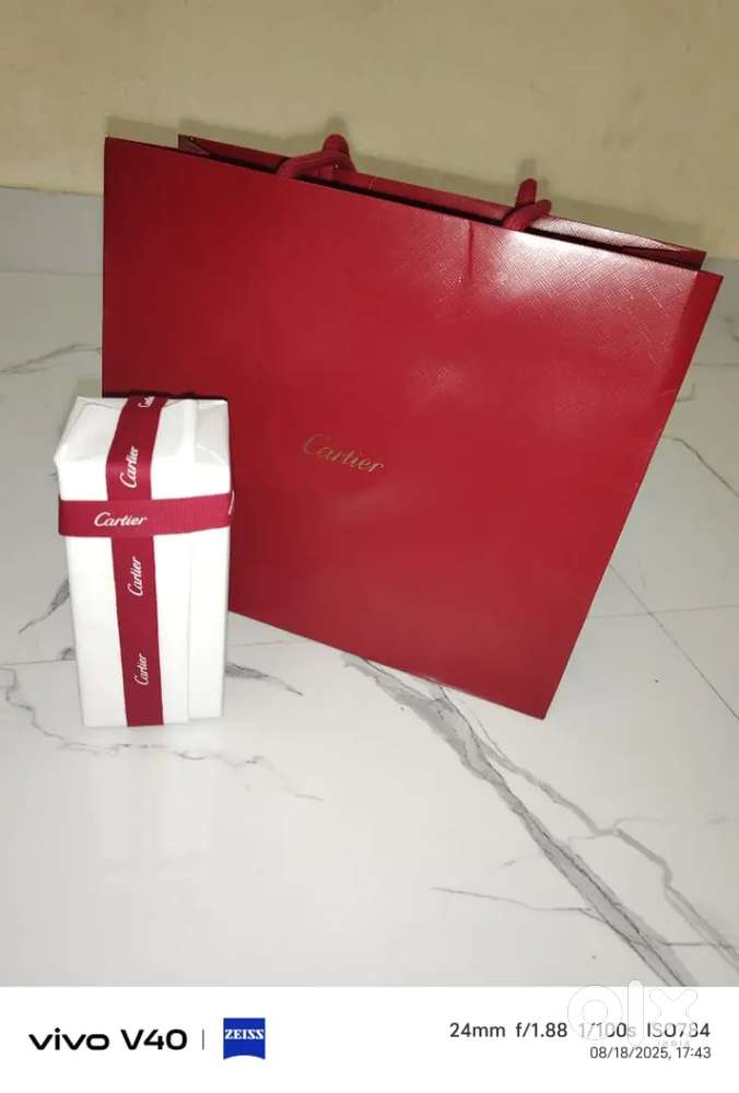 Men's perfume