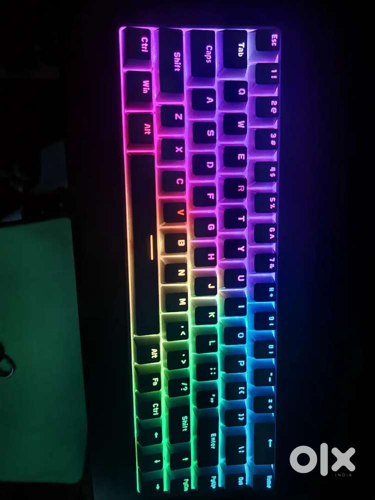 Razor gaming mouse and wireless gaming keyboard and free controller