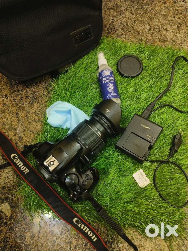 Canon EOS 1300D GOOD CONDITION FULL KIT AVAILABLE
