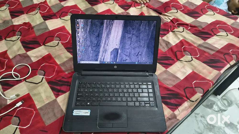 HP laptop Home Work Ke Liye Perfect Hai, Normal coding kar sakte hai..
