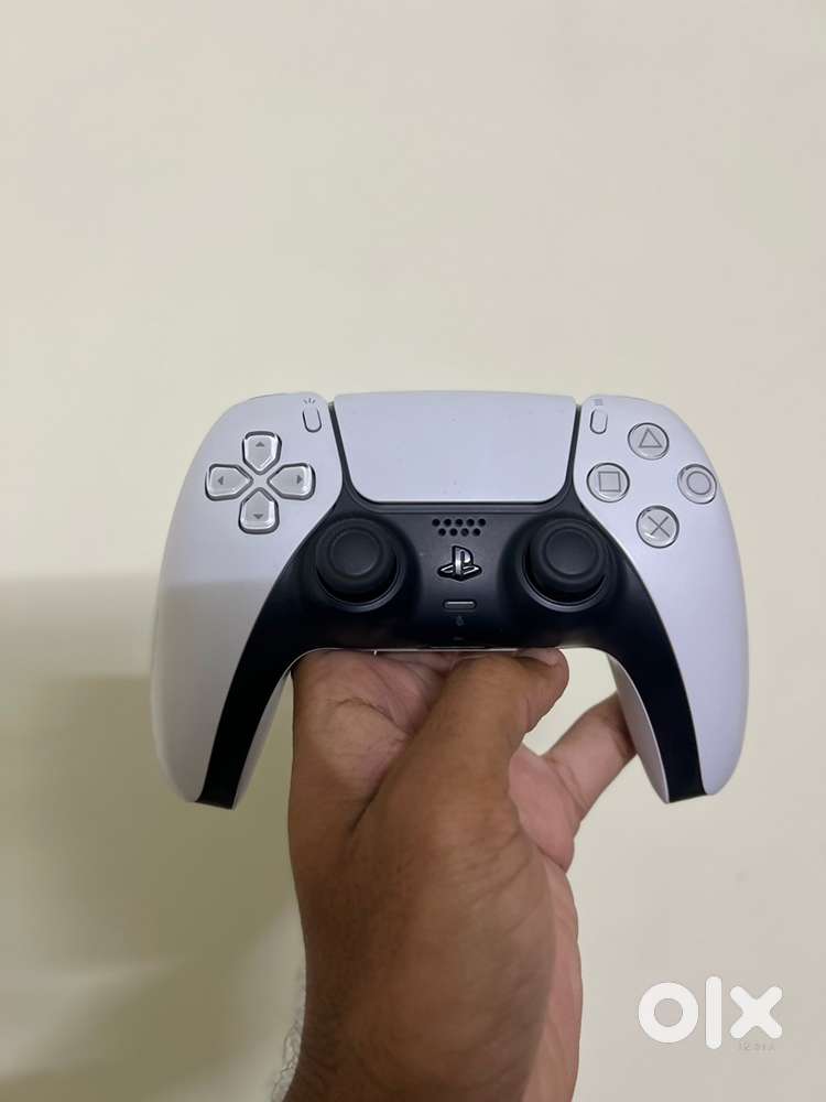 PS5 controller