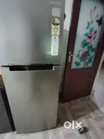 Fridge for sale 6byear old refrigerator Samsung
