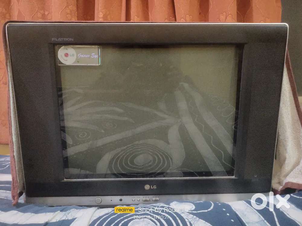 LG Golden Eye Box Colour Television