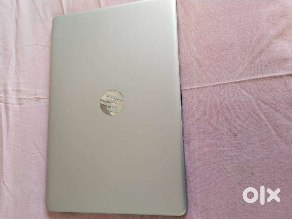 New brand hp cor i3 laptop