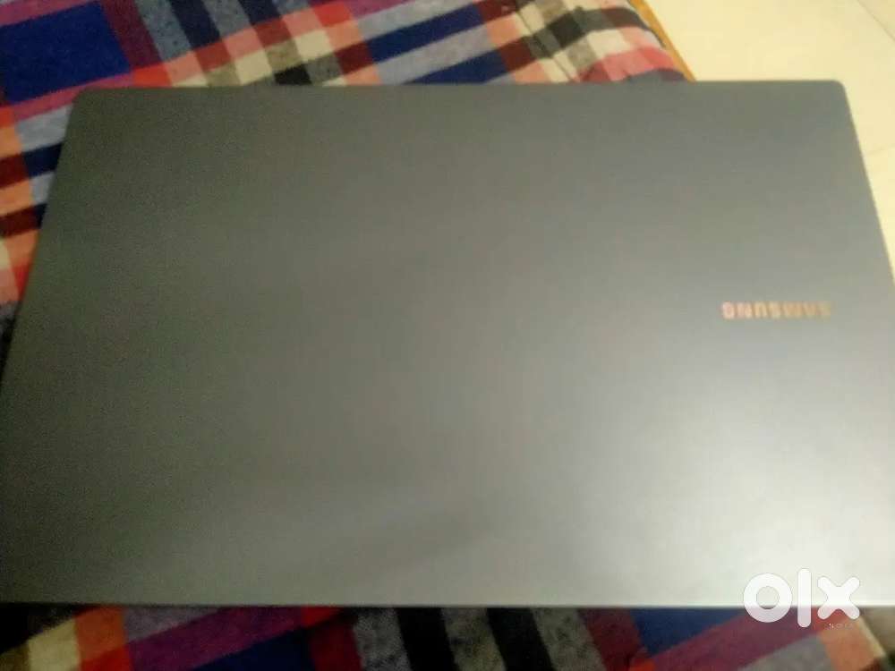 Samsung book4 i5 13th gen 1 yr old laptop
